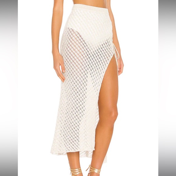 Offshore Midi Skirt & Crop Tank in White & Gold - Picture 4 of 16